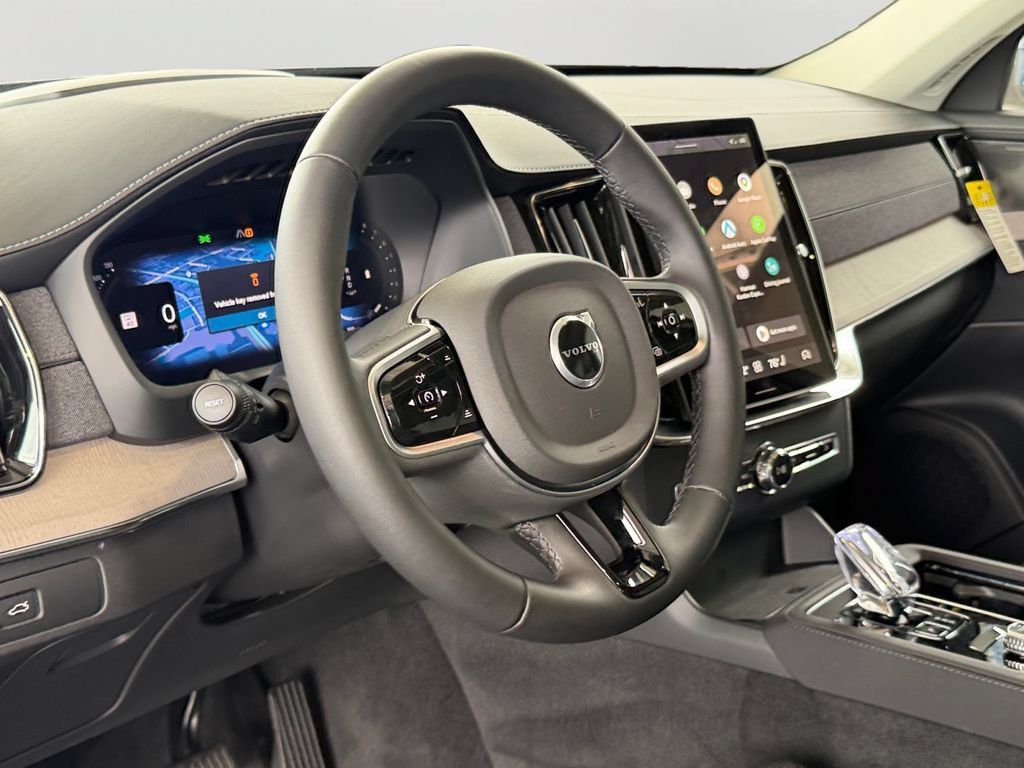 Certified 2026 Volvo XC90 B5 Ultra AWD/4WD image 18