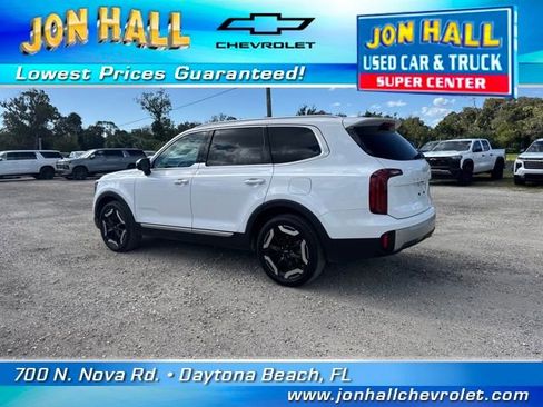 Used 2023 Kia Telluride S image 6