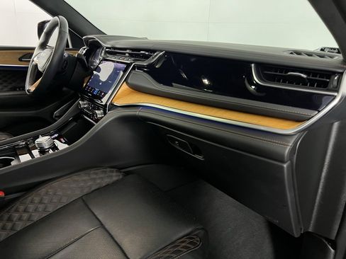 Used 2023 Jeep Grand Cherokee L Summit image 37