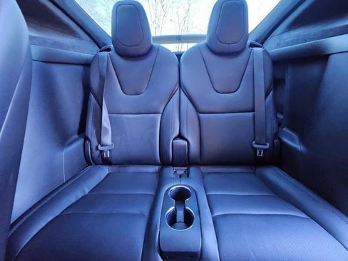 Used 2022 Tesla Model X image 70