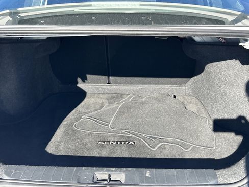 Used 2024 Nissan Sentra SV image 39