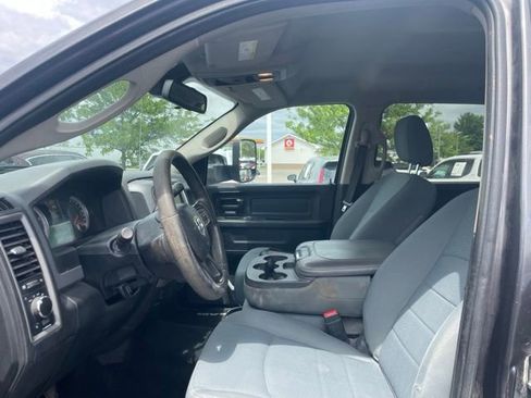 Used 2016 RAM 3500 Tradesman w/ Chrome Appearance Group AWD/4WD image 6
