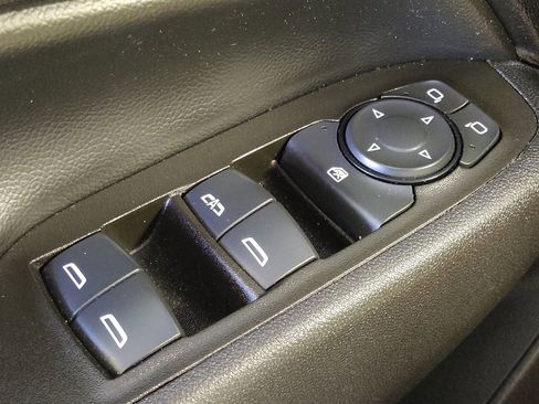 Used 2024 Chevrolet Equinox LT image 27