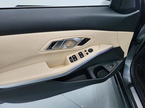 Used 2020 BMW 330i Sedan w/ Driving Assistance Package RWD image 23