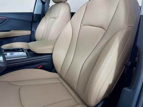 New 2025 Audi Q7 3.0T Premium Plus image 8