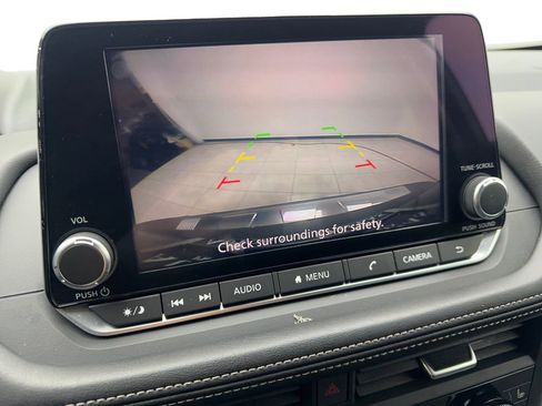 Used 2024 Nissan Rogue SV w/ SV Premium Package image 64