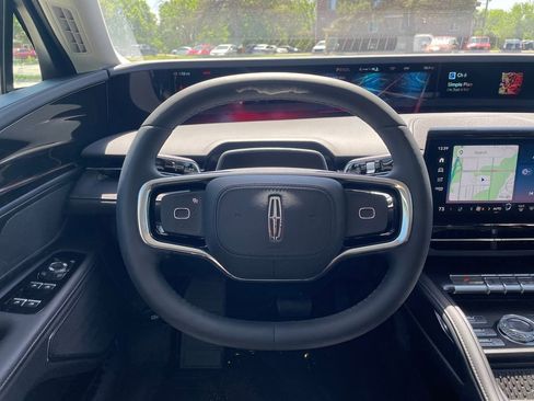 New 2026 Lincoln Nautilus Premier AWD/4WD image 14