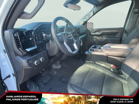 New 2026 GMC Sierra 1500 SLE w/ Preferred Package RWD image 14