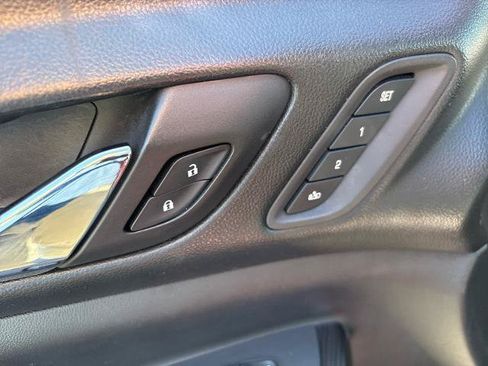 Used 2017 GMC Acadia SLT AWD/4WD image 22