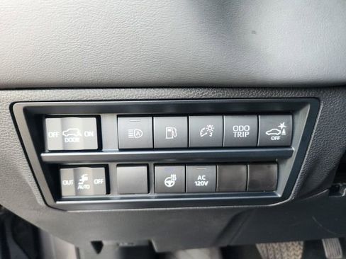 Certified 2024 Toyota Sequoia Platinum AWD/4WD image 19