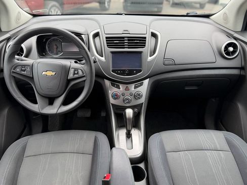 Used 2016 Chevrolet Trax LT AWD/4WD image 11