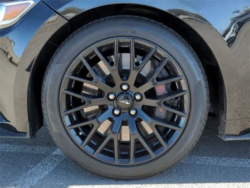 Used 2017 Ford Mustang GT w/ GT Performance Package image 16