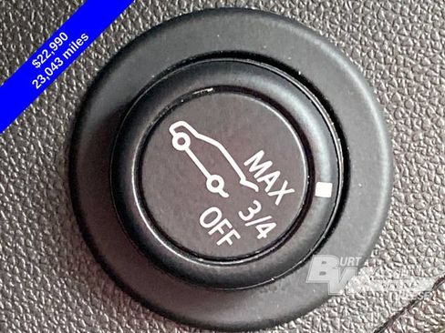 Used 2024 Chevrolet Equinox LT w/ LPO, Floor Liner Package FWD image 27