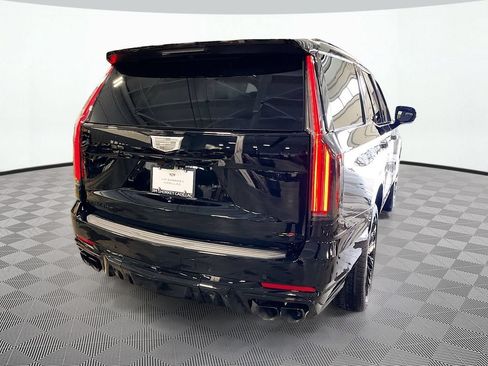 New 2026 Cadillac Escalade V w/ LPO, ONYX Package AWD/4WD image 5