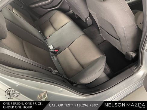 Used 2021 MAZDA MAZDA3 Sedan image 36
