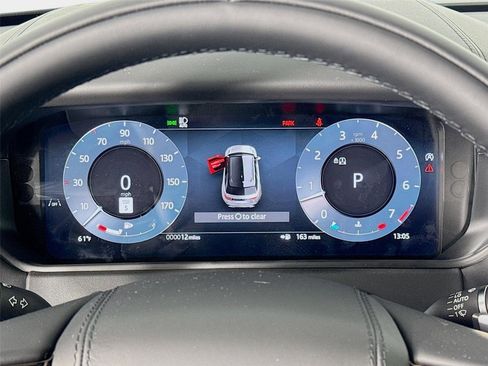 Used 2026 Land Rover Range Rover Velar Dynamic SE AWD/4WD image 13