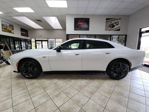 New 2026 Dodge Charger R/T AWD/4WD image 5
