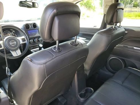 Used 2015 Jeep Compass High Altitude AWD/4WD image 10