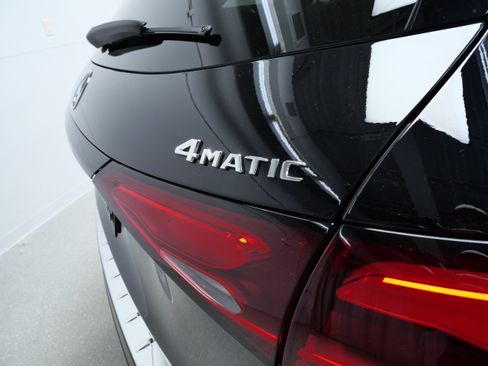 Certified 2026 Mercedes-Benz GLC 300 4MATIC image 6