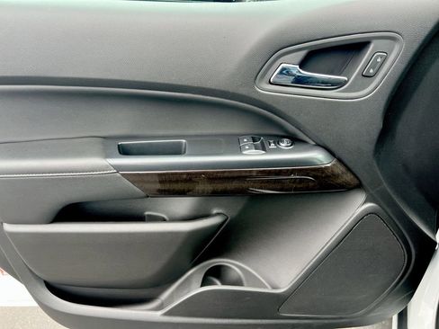 Used 2018 GMC Canyon SLE RWD image 18