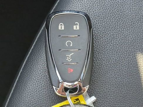 Used 2024 Chevrolet Equinox RS w/ RS Leather Package image 30