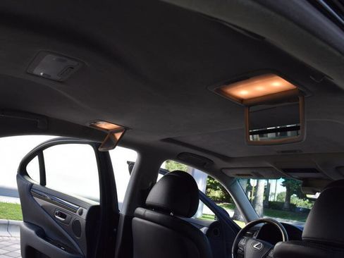Used 2013 Lexus LS 460 AWD w/ Comfort Pkg image 52