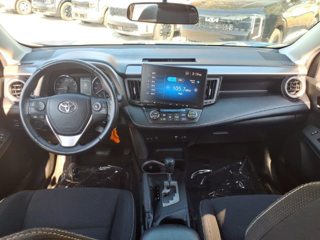 Used 2016 Toyota RAV4 XLE w/ Cargo Management Package AWD/4WD image 13