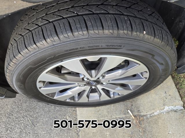 Used 2019 Subaru Outback 3.6R Touring AWD/4WD image 7
