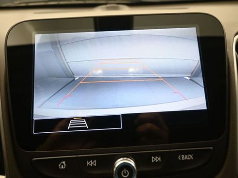 Used 2022 Chevrolet Malibu LS image 4