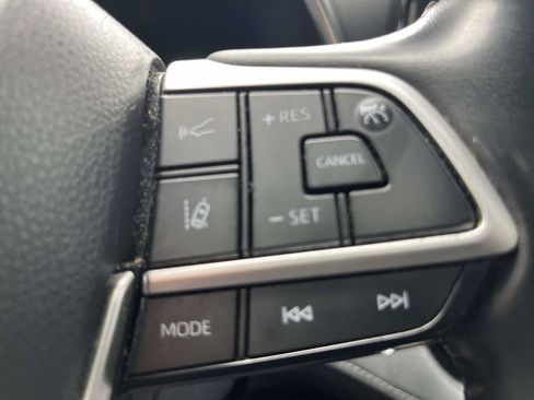 Used 2023 Toyota Highlander Platinum AWD/4WD image 21
