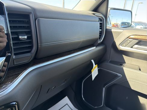 New 2026 GMC Sierra 1500 SLE AWD/4WD image 24
