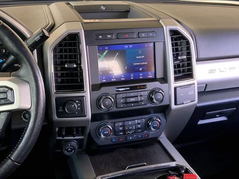 Used 2021 Ford F250 Lariat image 7