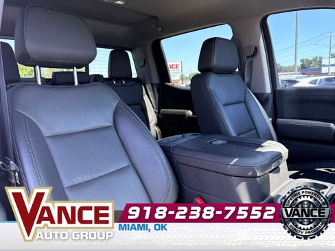 Used 2020 Chevrolet Silverado 1500 RST w/ Texas Edition AWD/4WD image 22