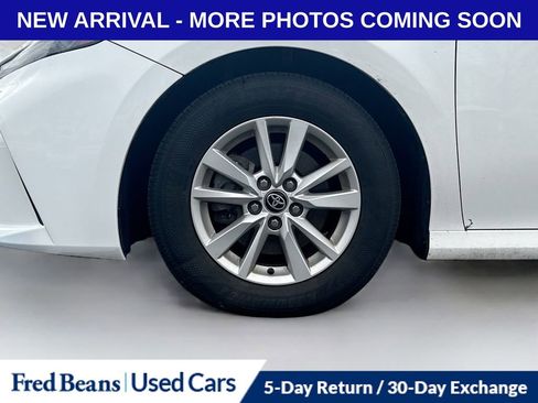 Used 2025 Toyota Camry LE image 12