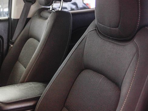 Used 2019 Chevrolet Colorado LT w/ LT Convenience Package image 23