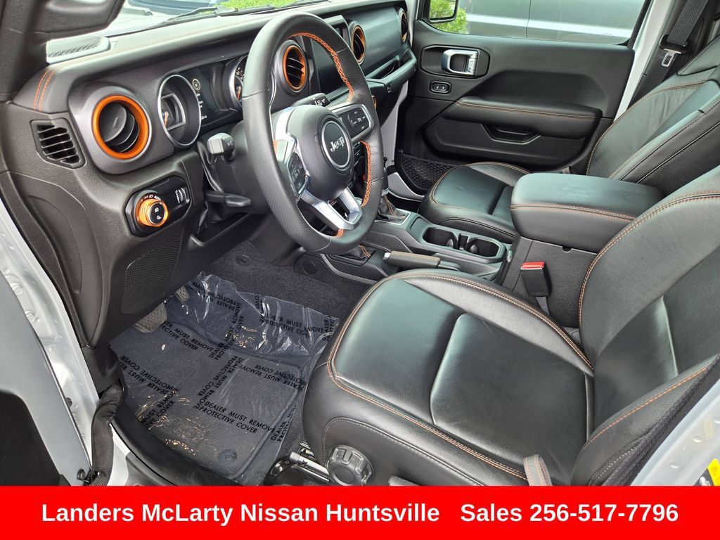 Used 2023 Jeep Gladiator Mojave w/ LED Lighting Group AWD/4WD image 12