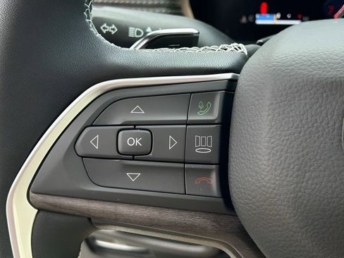 New 2025 Jeep Grand Cherokee Limited image 19