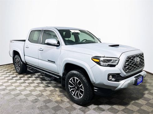 Certified 2021 Toyota Tacoma TRD Sport image 1