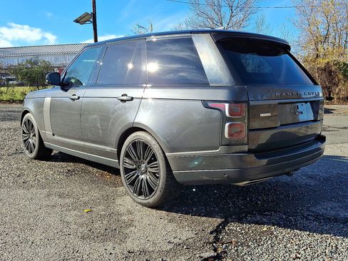 Used 2019 Land Rover Range Rover Autobiography image 3