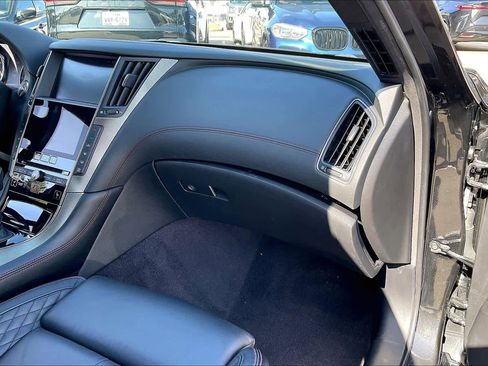 Used 2018 INFINITI Q50 Red Sport 400 w/ Sensory Package (Sport) image 16