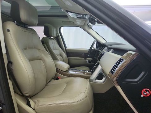 Used 2019 Land Rover Range Rover HSE image 38