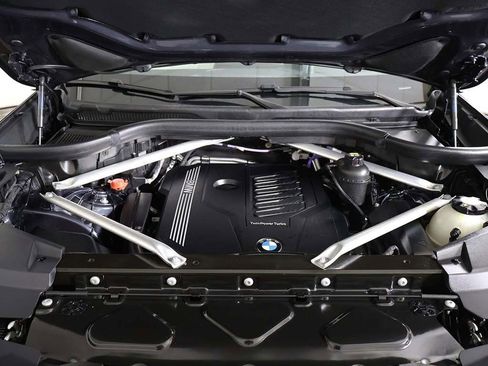 Used 2021 BMW X5 xDrive40i w/ Premium Package 2 image 26