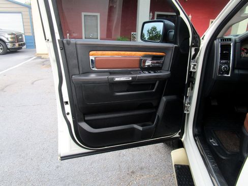 Used 2016 RAM 1500 Laramie Longhorn w/ Convenience Group image 19