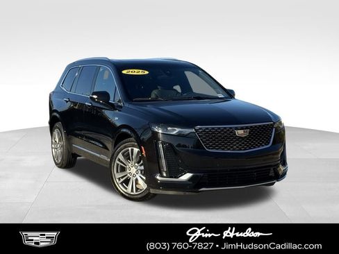 Certified 2025 Cadillac XT6 Premium Luxury image 1