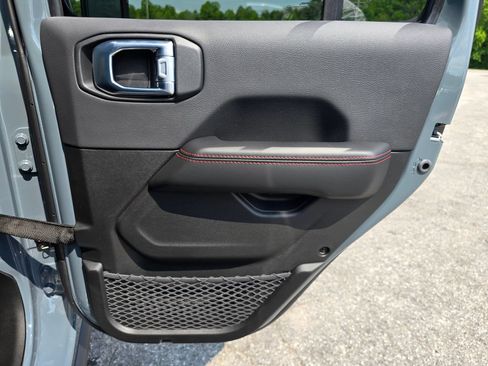 New 2026 Jeep Wrangler Unlimited Rubicon 392 w/ Quick Order Package 27X Moab AWD/4WD image 39