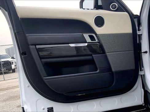 Used 2020 Land Rover Range Rover Sport Autobiography image 20