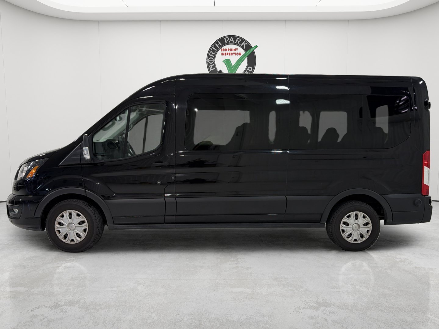 Used 2024 Ford Transit 350 XLT RWD image 2