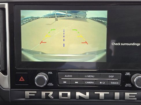 Used 2025 Nissan Frontier SV RWD image 13