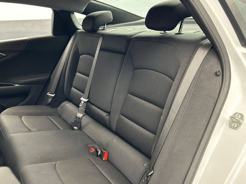 Used 2025 Chevrolet Malibu LT FWD image 24