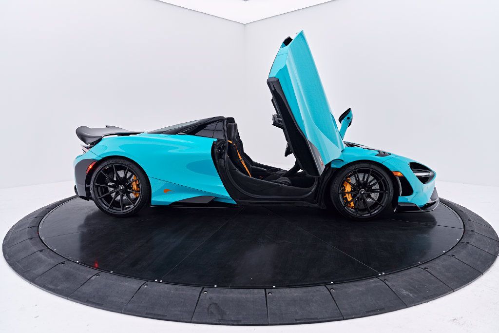 Used 2022 McLaren 765LT RWD image 40